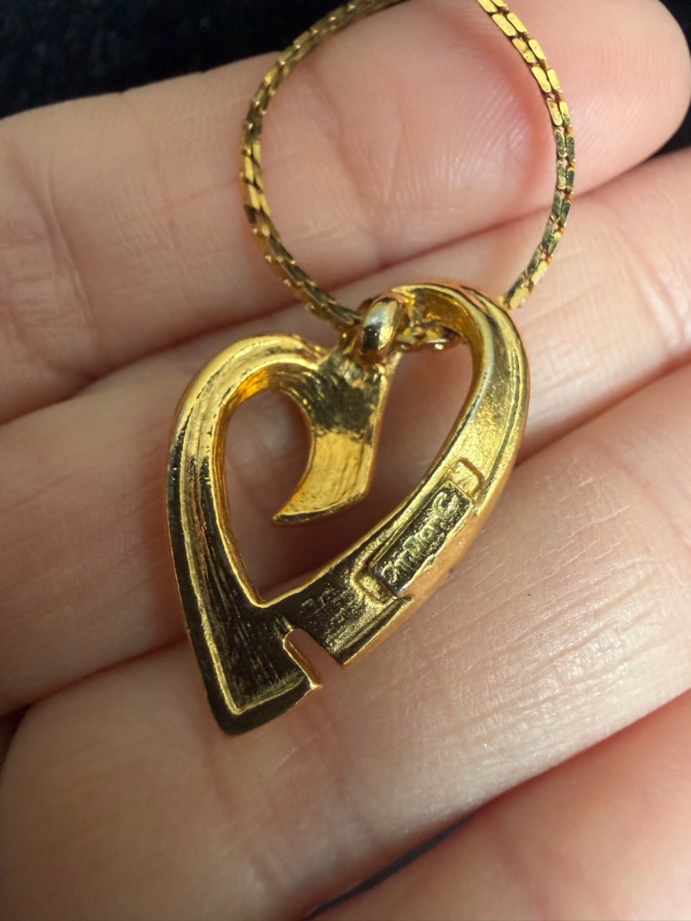 Dior Gold-Heart Motif Pendant  Necklace - Picture 5 of 7